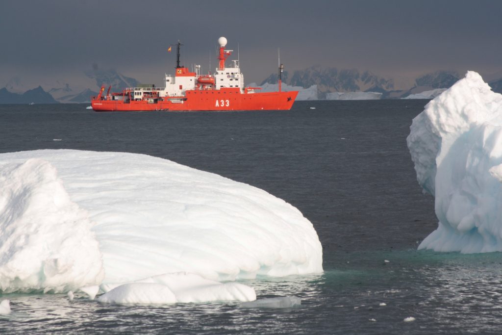 BIO Hespérides (Author: A. Barbosa)